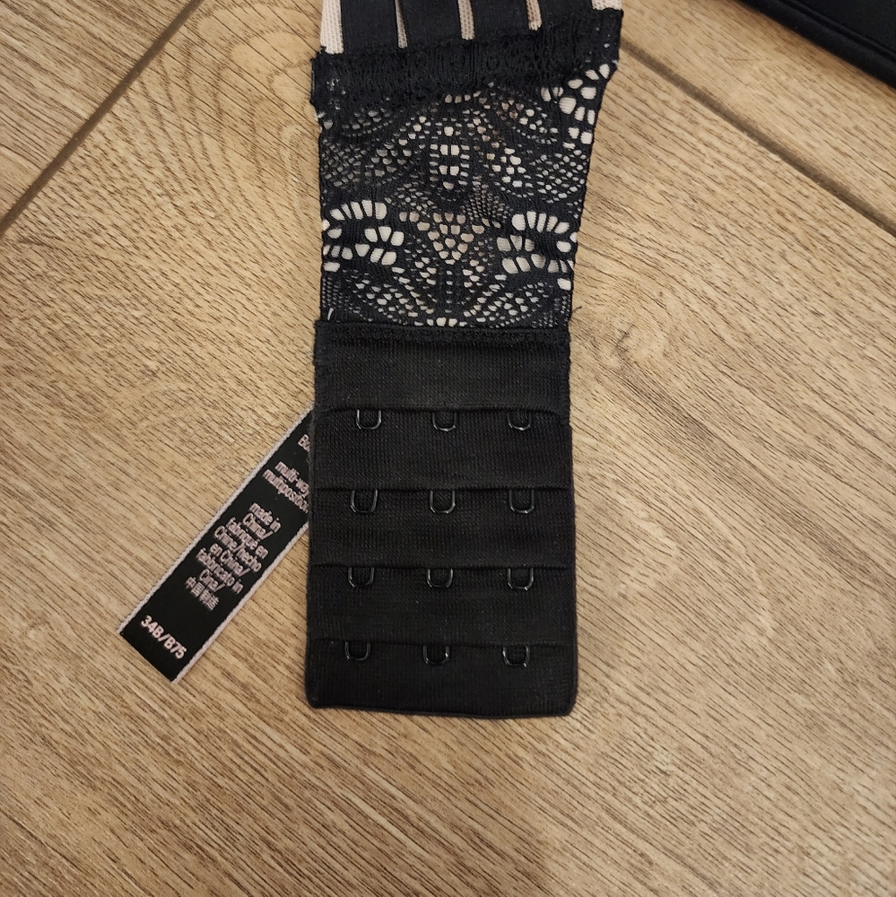 Bombshell Bra - image 2